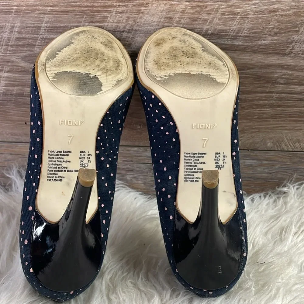 Fiona Ladies Peek a Boo Polka Dot Heels, Size 7, Navy Blue with Light Pink Dots